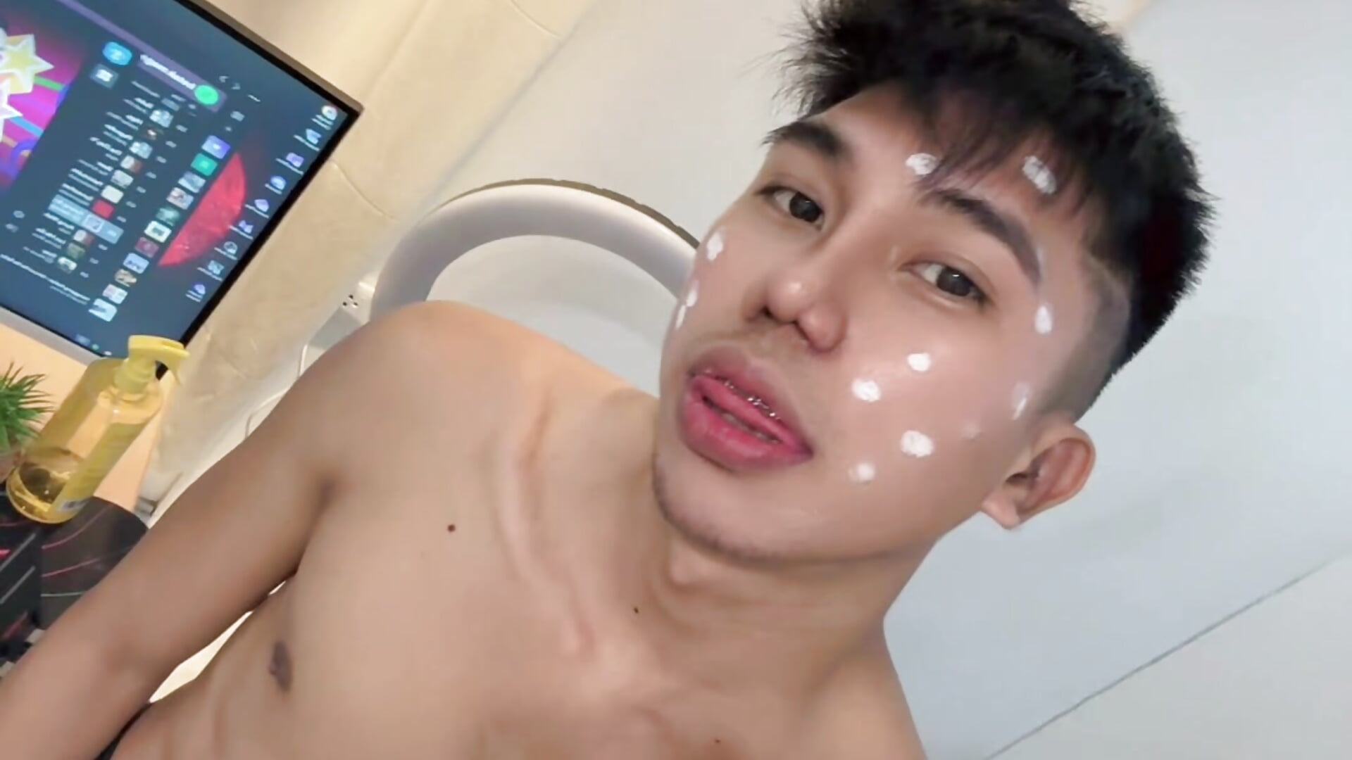 Me in real life💙 - video by Ur_pinoyhotbrix cam model