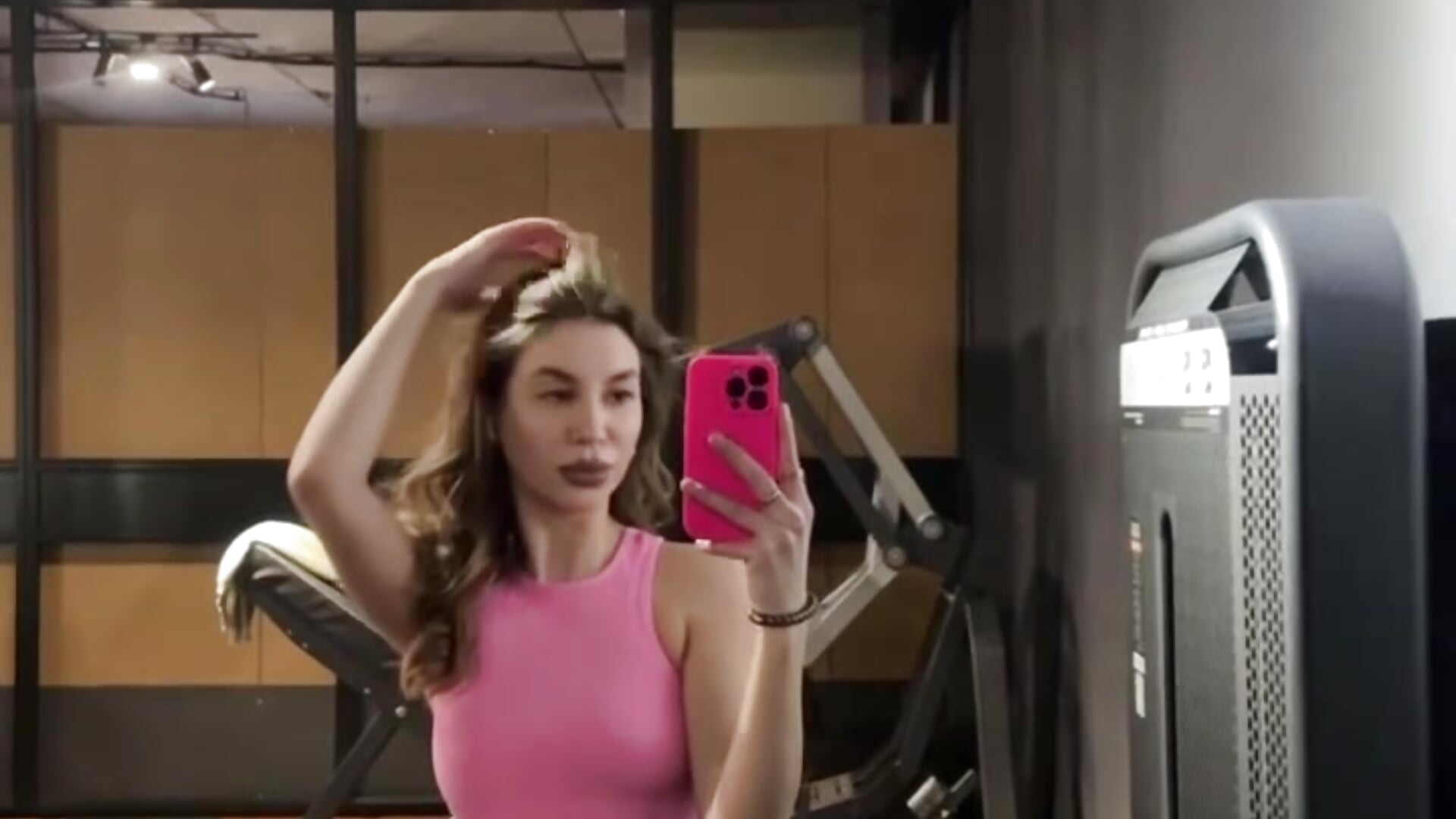 Hello from the gym🥰 - video by Rebel_Angel_ cam model