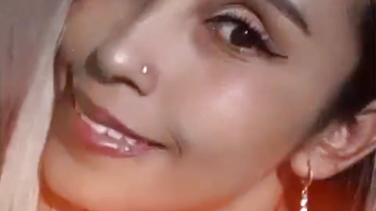 KISSES - video by valeriasweet_ cam model