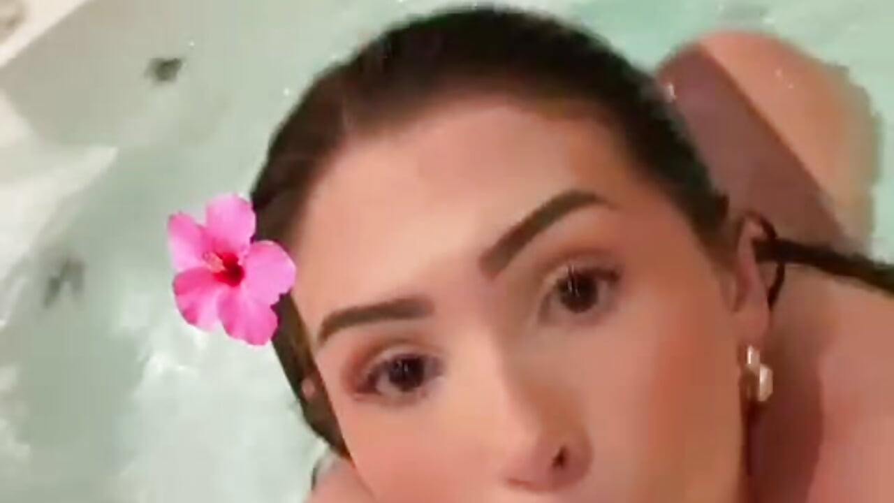 ❤️😘 - video by Heraa_Piett cam model