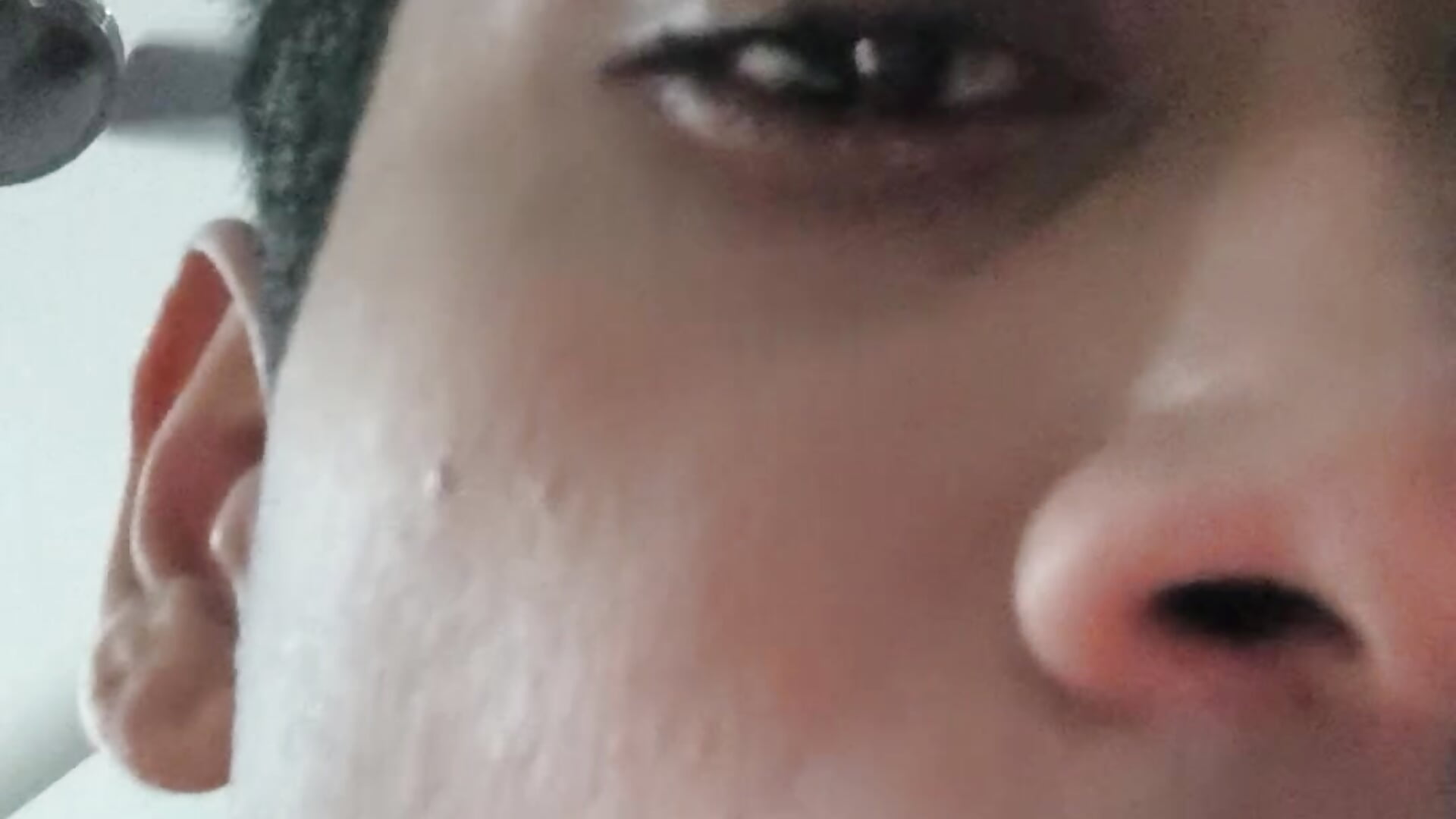 Glimpses of tarantulas - video by clasperhancock cam model