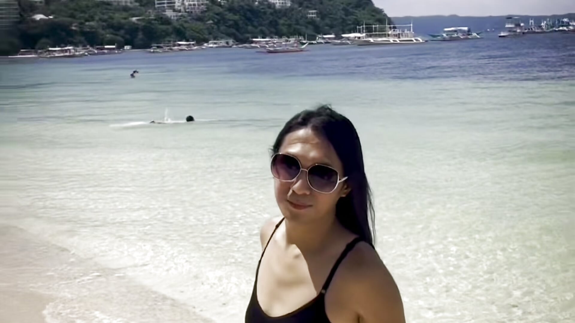 💦 - video by elle_grosvenor cam model