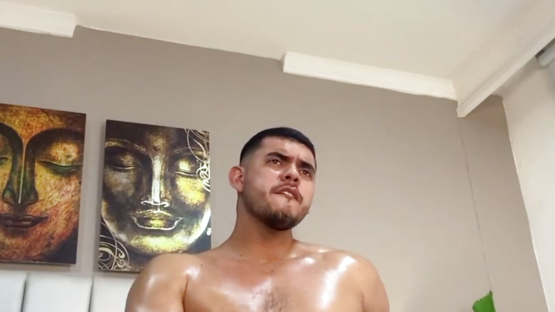 "Fire on the skin." – video modela na kameri Dimitri_Bass