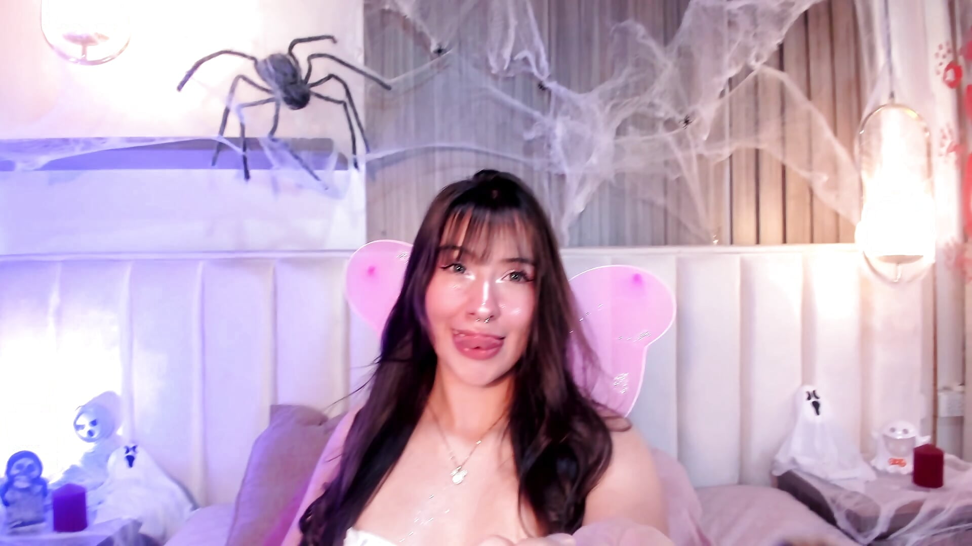 The Forbidden Spell: This little fairy fulfilled her dirtiest wishes 🧚‍♀️✨ - SofiCandy_ 캠 모델의 동영상