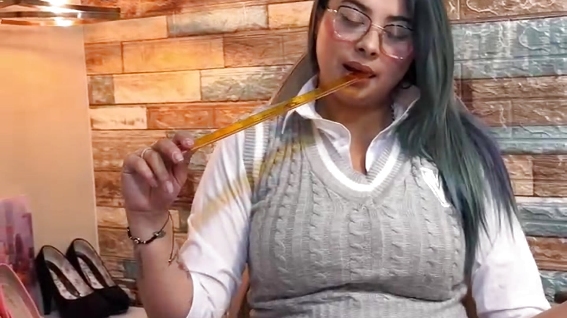 You've been a good boss, I want to reward you for that 🔥🍆💦 - video by ValeryBoobss cam model