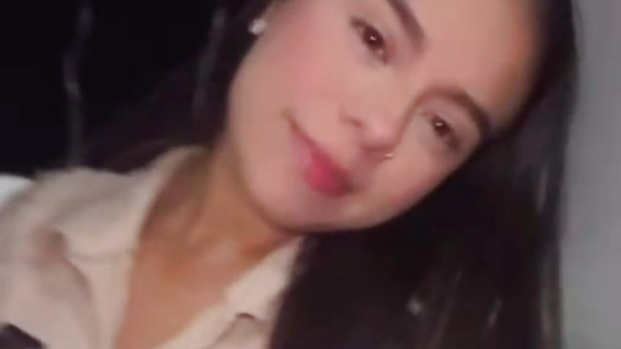 😋👀 - video di Zoe16_ modella di cam