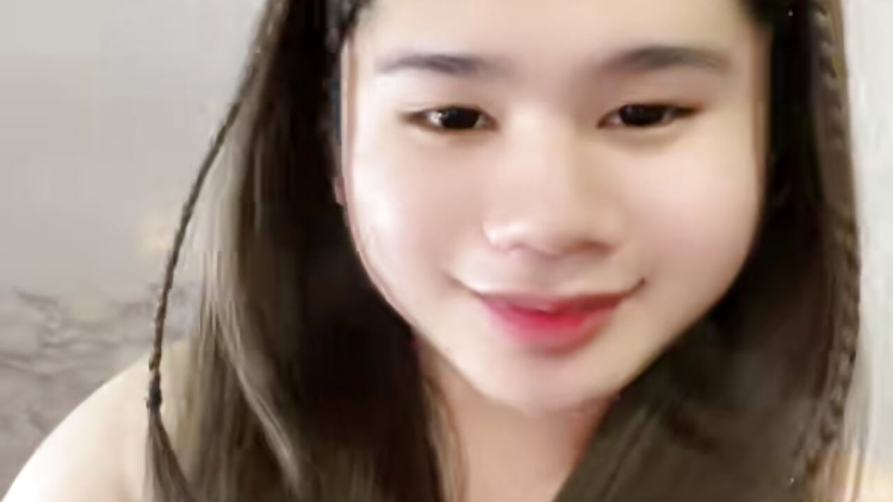 v14044g50000cvab0cvog65trofjckc0 - vídeo de Obsession_Ella modelo de câmara