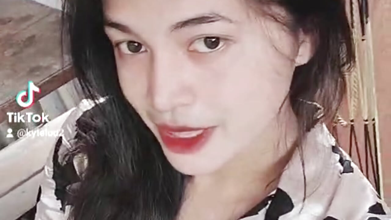 2024-01-09-085333980 – video modela na kameri Ts_Emma_Ulokxxx