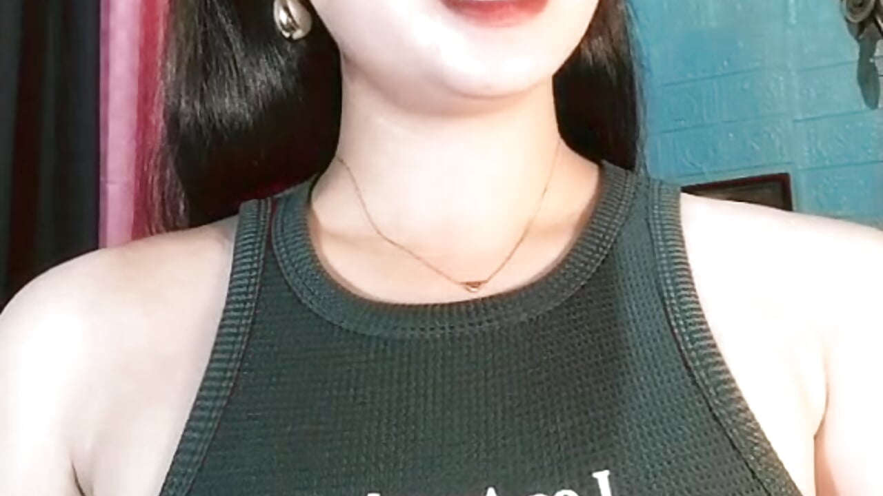 2025-09-06-180310873 – video modela na kameri Ts_Emma_Ulokxxx