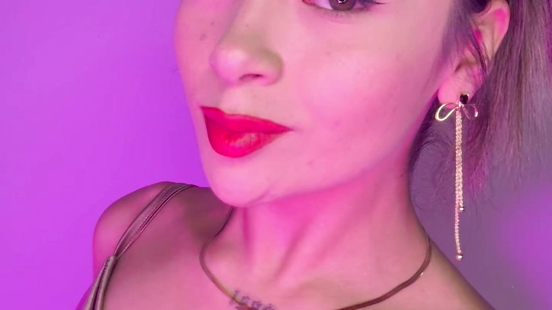 My face close up - Estrer_collins主播的视频