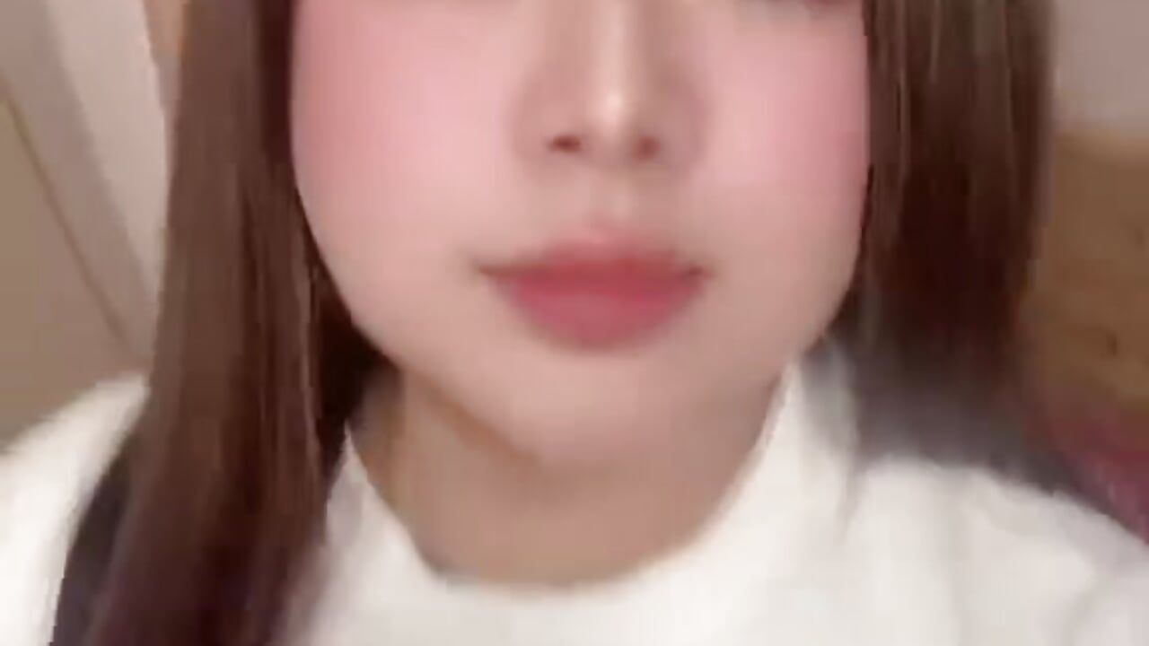 500121125_24316884194584488_3266944612277764559_n - video van Im_ur_mother cam-model