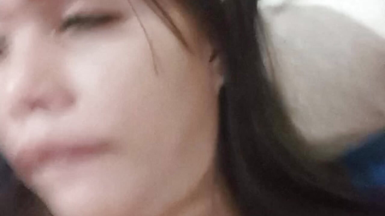 Horny girl - video by yolly_fox cam model