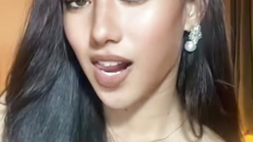 trim,0BCF3334-09AC-474C-8B34-4C2AF70E614E - video by magnificent_kitana cam model