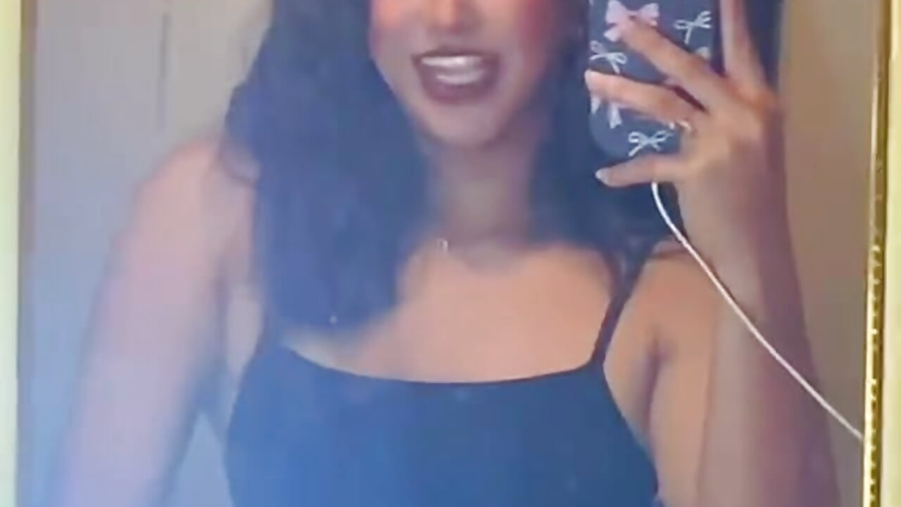 Messenger_creation_945C6EE6-2272-485E-8FB1-211F57731B2C - video by magnificent_kitana cam model