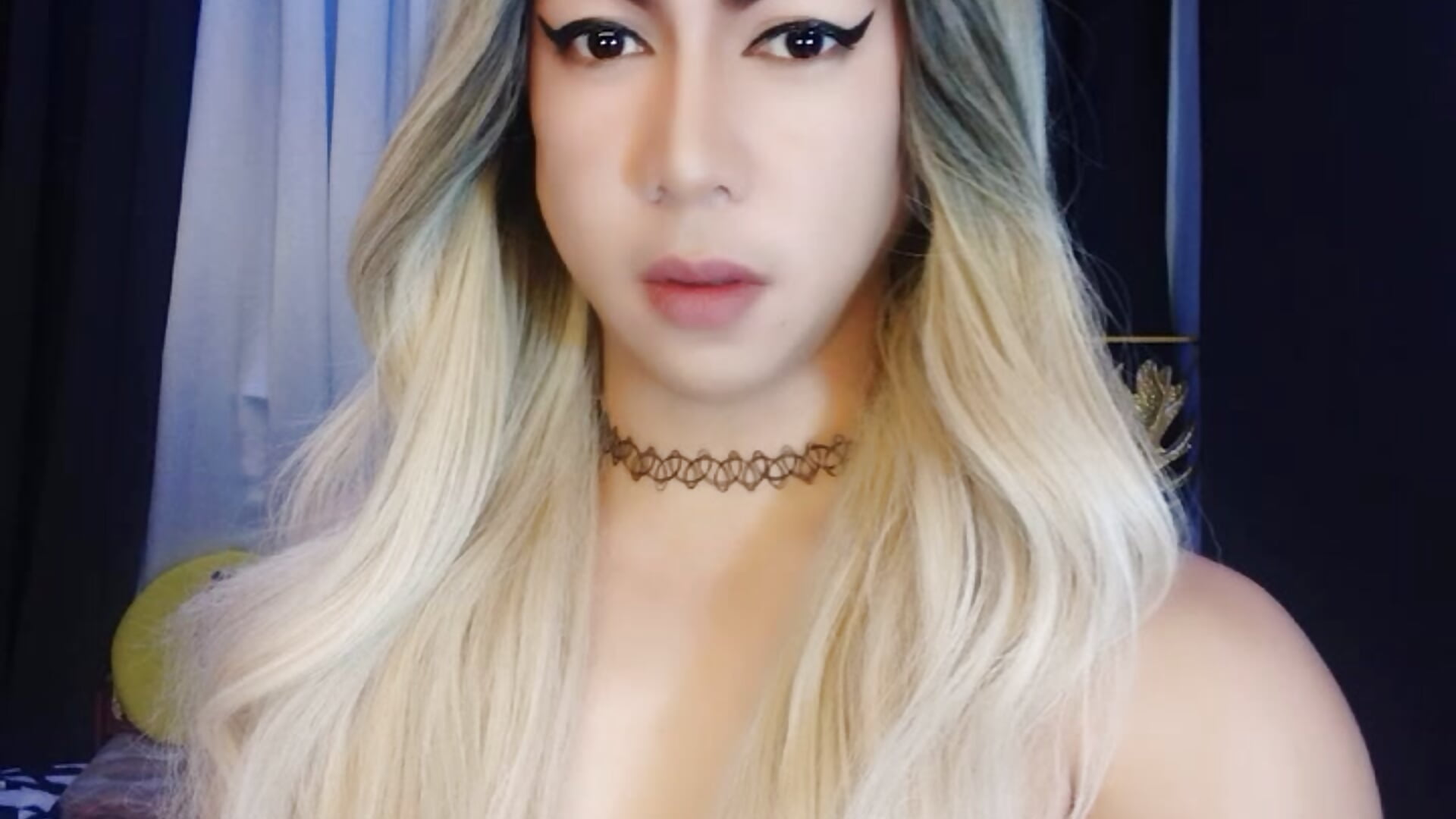 1000048100.mp4 - video by _Carmilla cam model