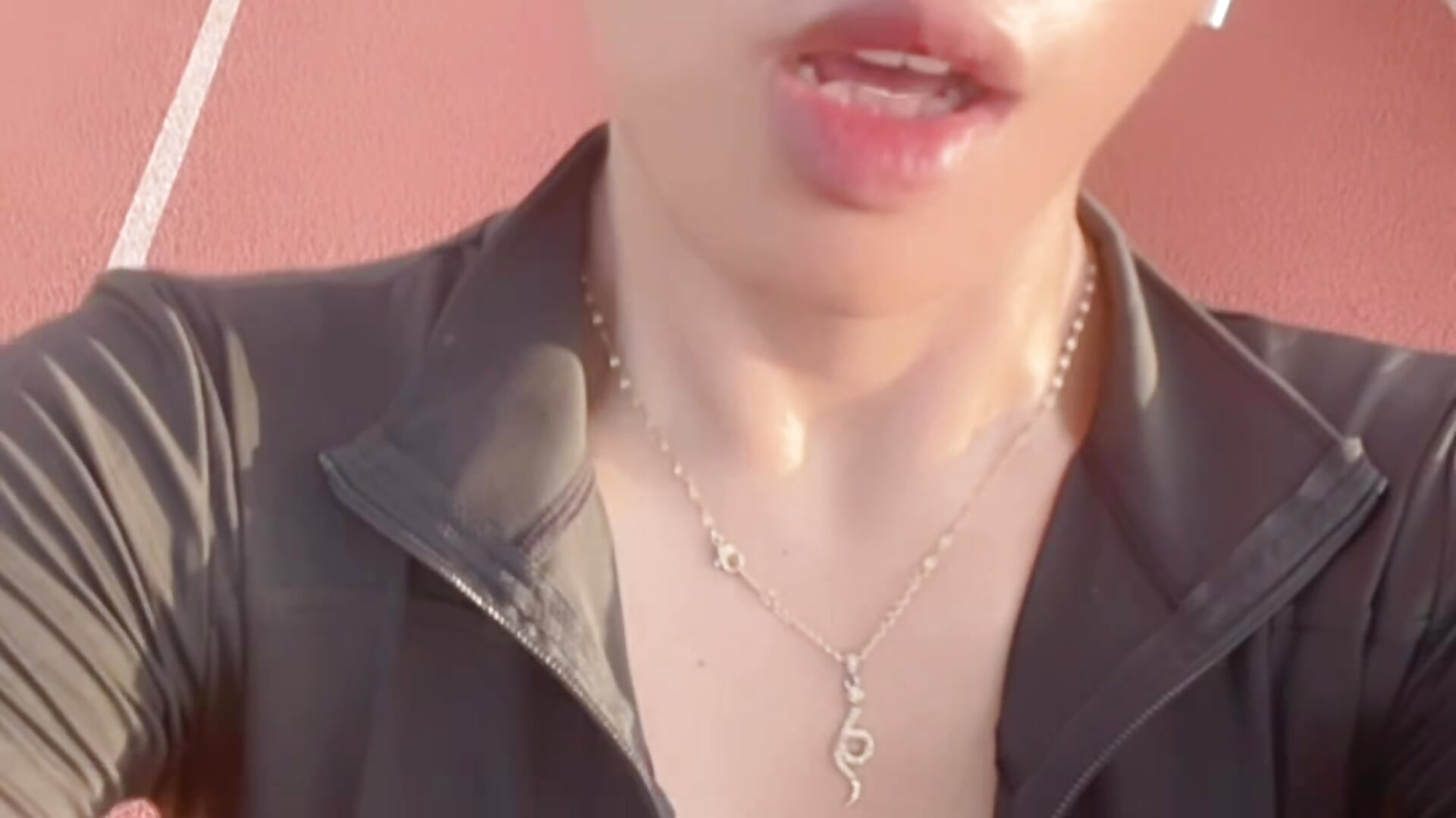 095207b4aeb54817b0261ea2e06f64df - video by urswtasian_chesca cam model