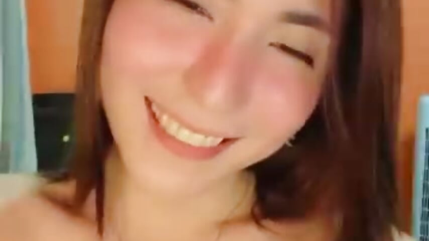 FB_VID_8673990215792154877 - video oleh kittysammy kamera model