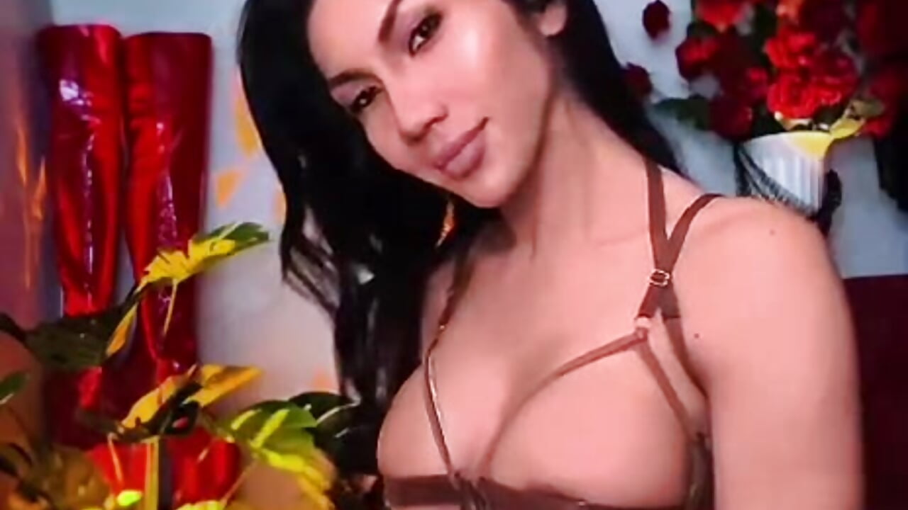 BroWn LATEx - Vídeo de JadeScarlet_LoveLace, modelo de vídeos