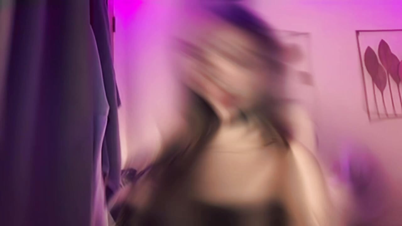 profile-intro-video-1747767353 - video by Hollyfvkendoll cam model