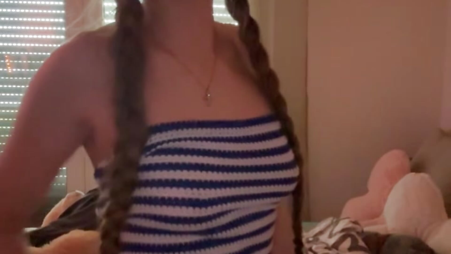 Heyhey💞💞 - video by YoungLeo2006