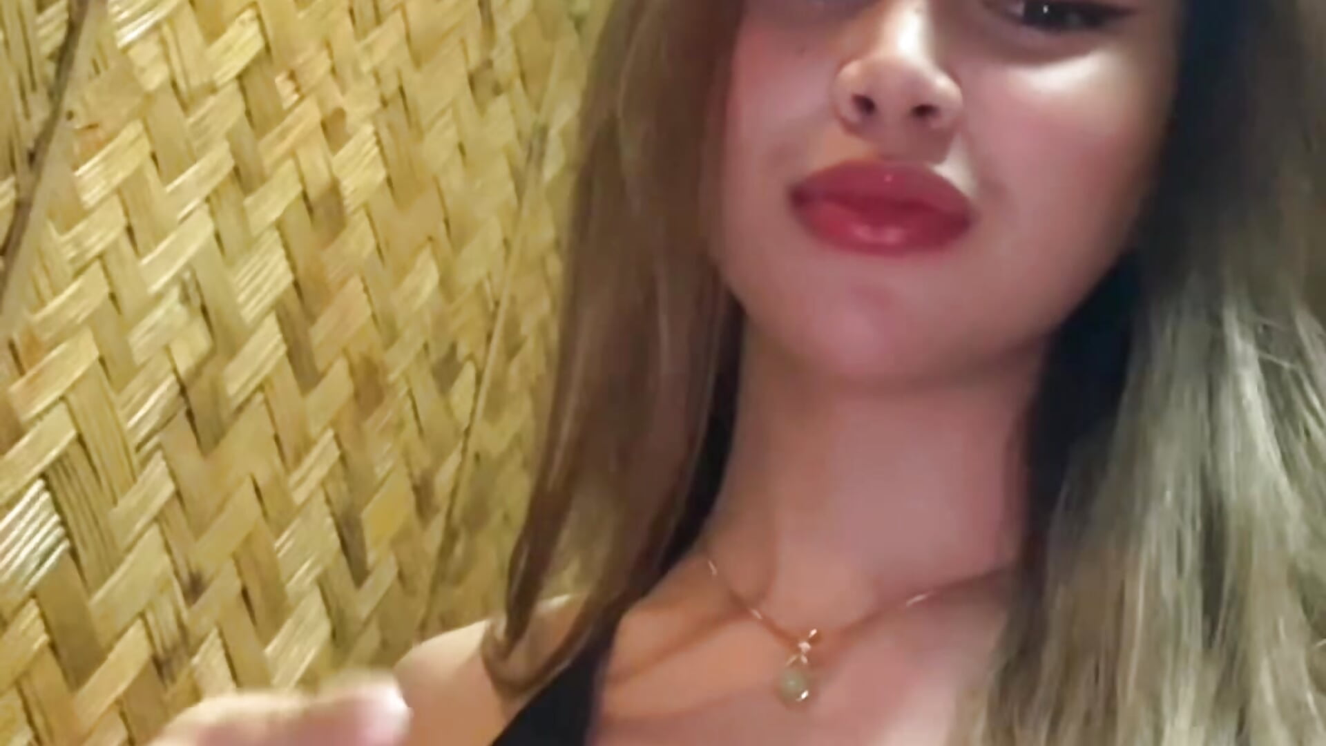 Cutie for you💗 - video by gabbyvixen cam model