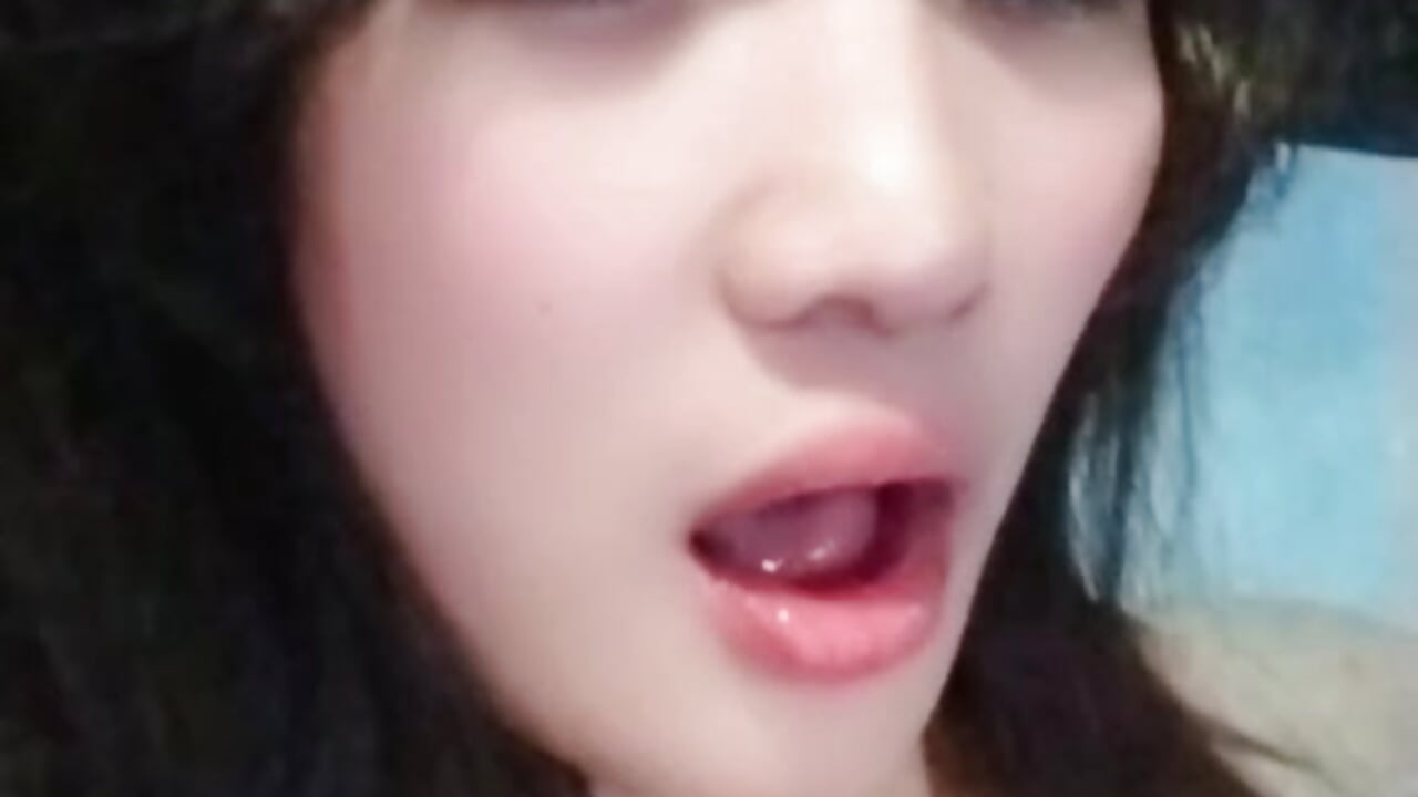 Give me 😍 - video by SavanaSexy cam model