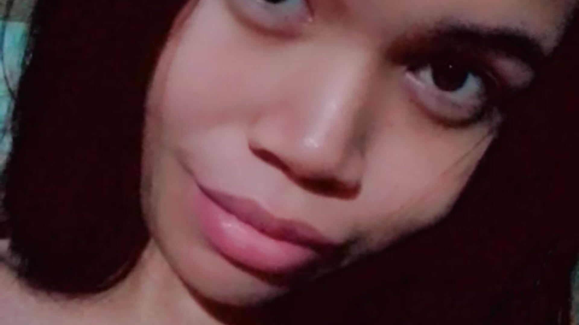 SWEET KISSES FOR YOU 💋 - video by Leaxxie_mae cam model