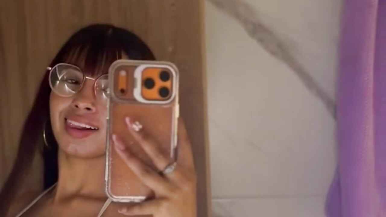 Hii💜🫦 - video by Karina-Doll cam model