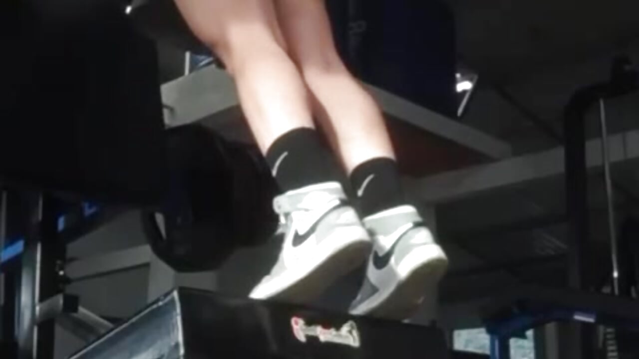 Gym rutine - video oleh Solara-