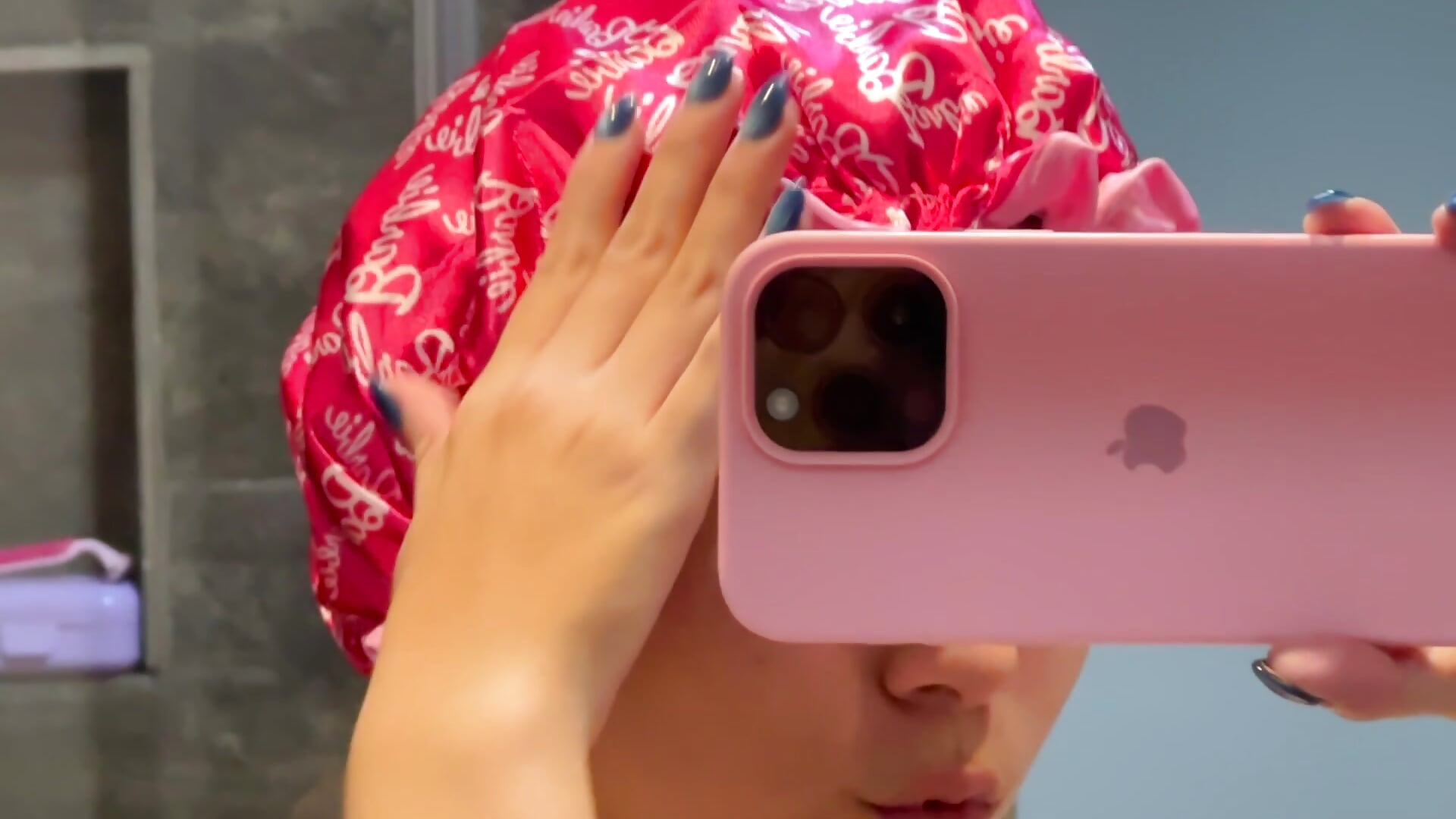 🥰 - video by Nikii__ cam model