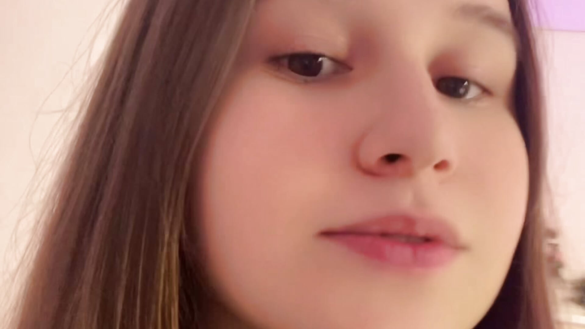 ^^ - відео від вебкаммоделі ssunnshinne__