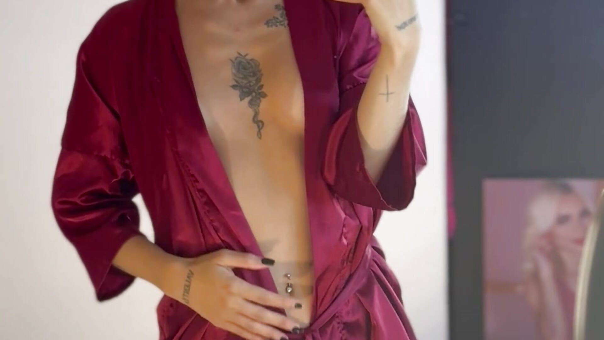 Elegant and sexy Channel🍷 - video av ChannelCrawford cam model
