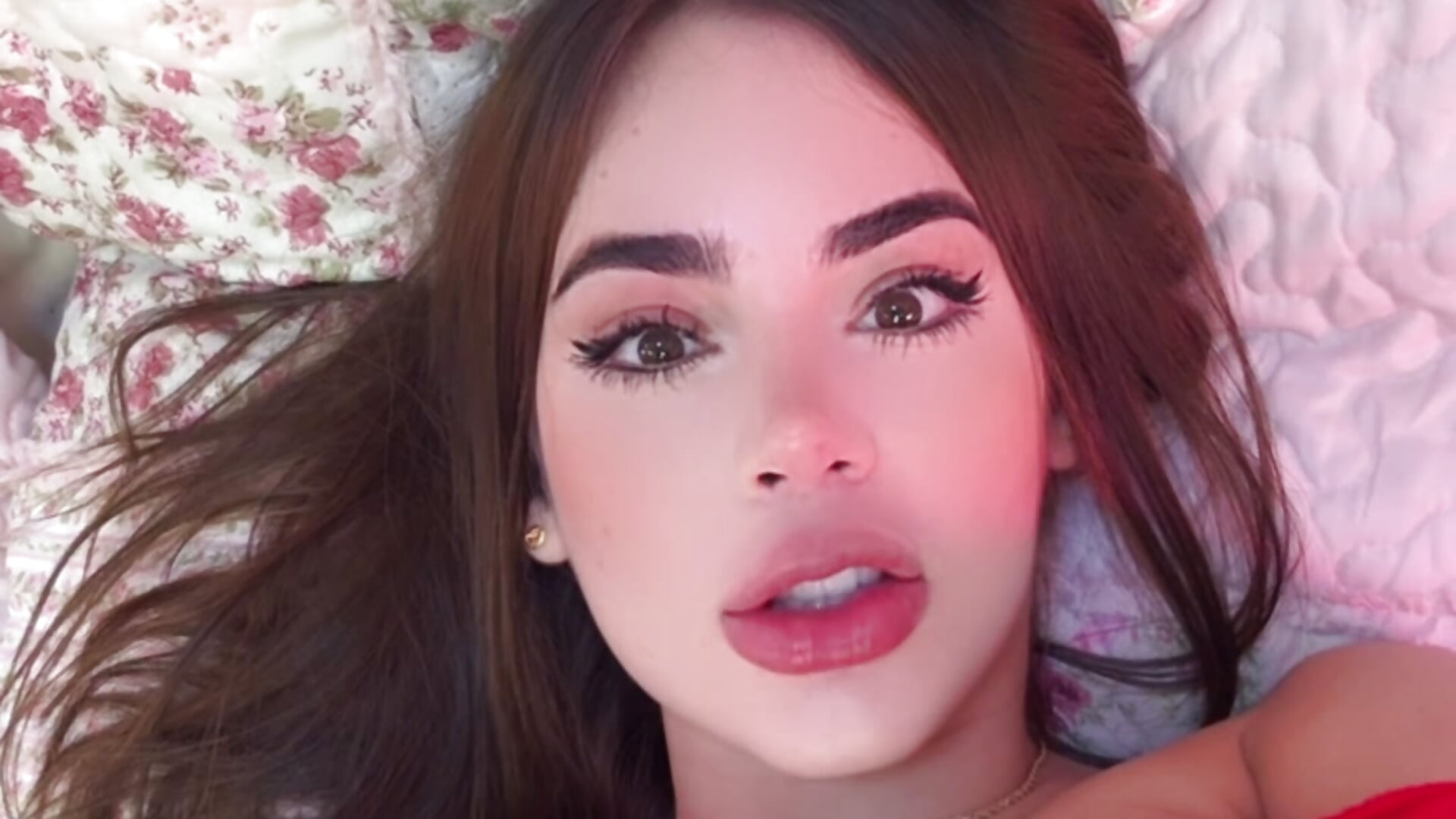 Happy tuesday bby 🥰🔥❤️❤️❤️ - video by MaddyMay_ cam model