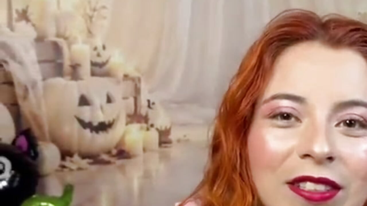 WhatsApp Video 2026-10-18 at 10,37,16 PM - video oleh Meghan_storm