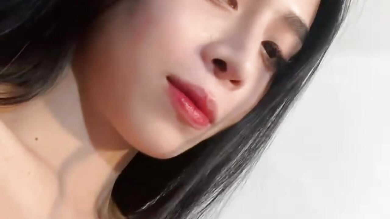 profile-intro-video-1779446084 - vídeo de Asianmegumi_x modelo de câmara