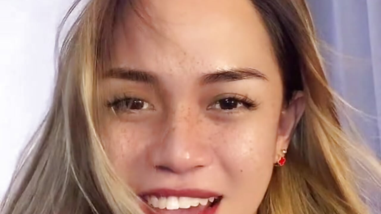 Lovely Face of Mine ❤️－カメラキャストのGoddess_Amara69の動画