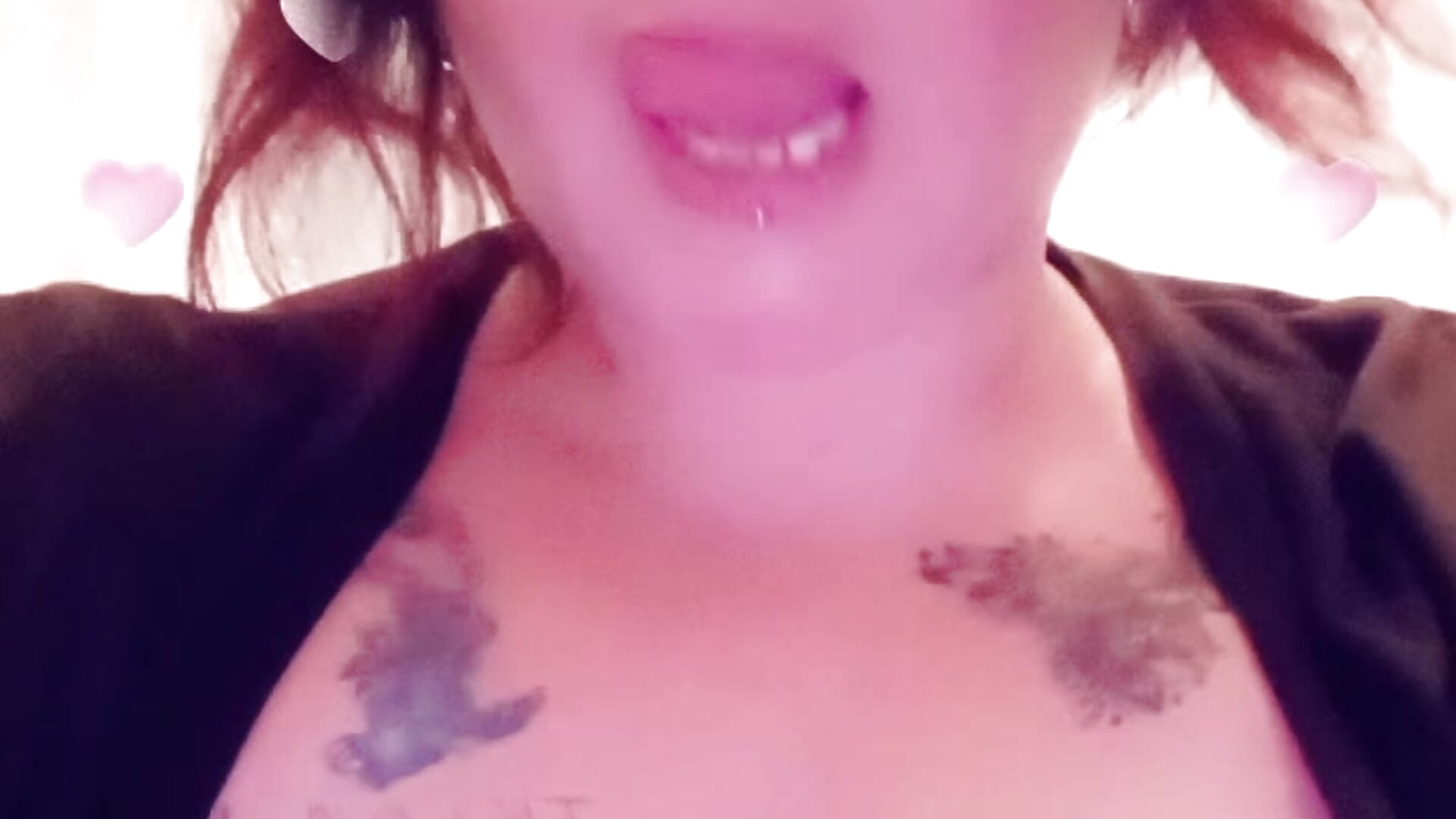 Kisses x - video by LadyStarLove cam model