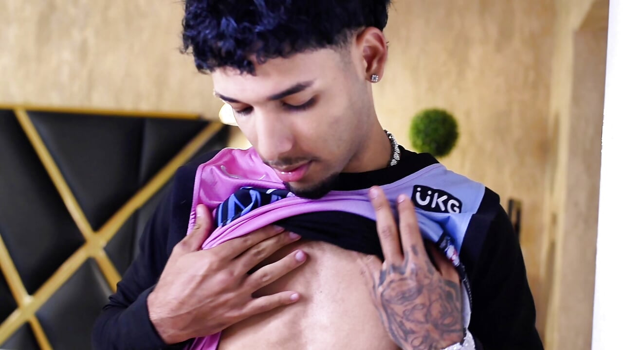 profile-intro-video-1764793834 - vídeo de la modelo de cam Thiagoferreti