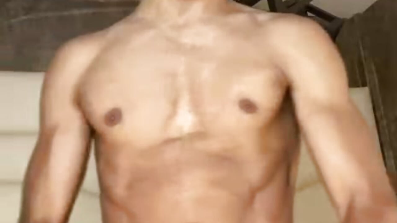 "The trap sounds, my body commands" - video by Thiagoferreti cam model