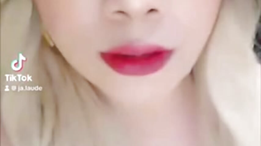 trim,F72AF1BA-C9DF-4218-9CA3-E3C296B19046 - video by Urnaughty_cjay cam model