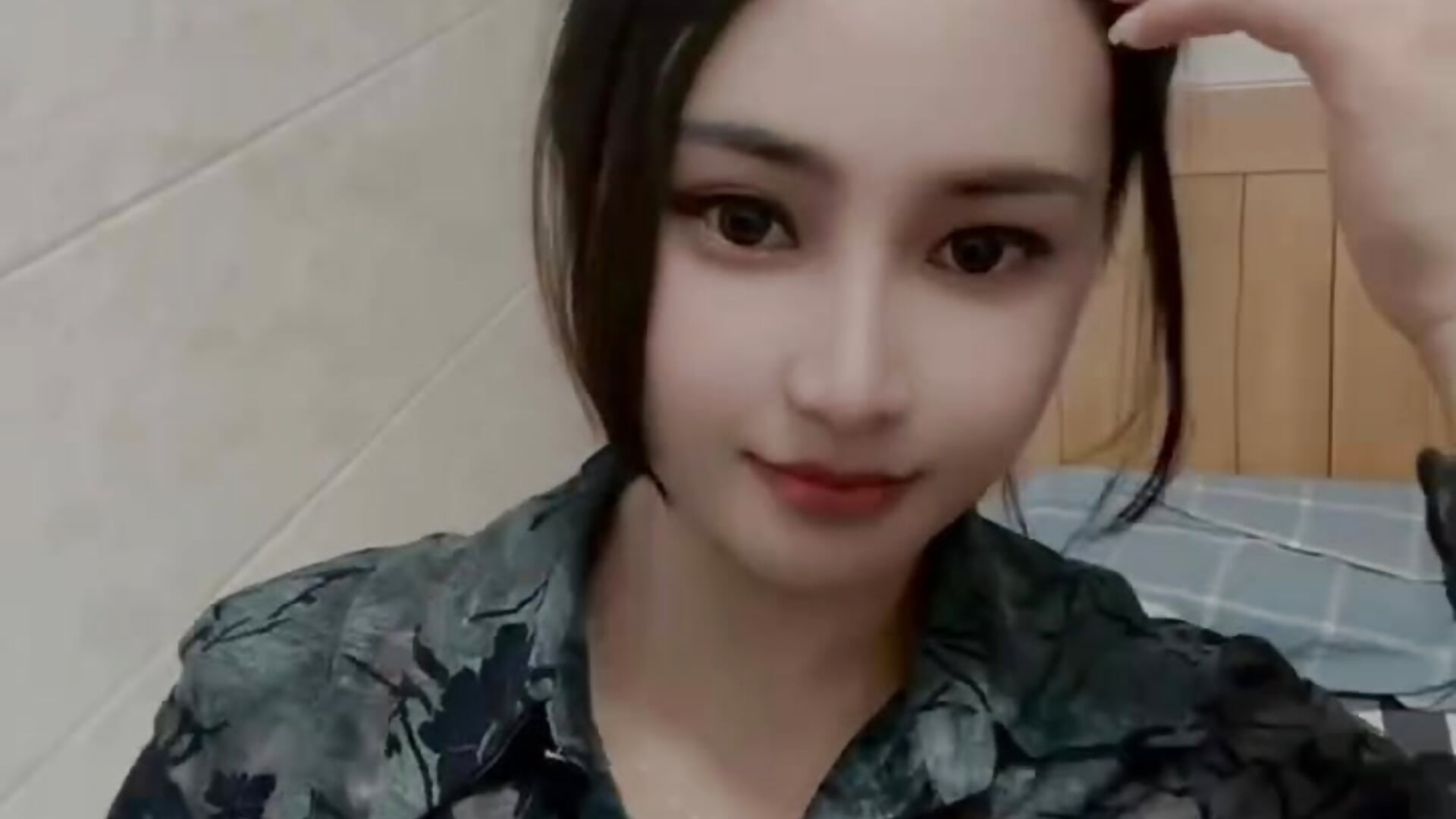 哥哥爱我吗 - video by Emmie767 cam model