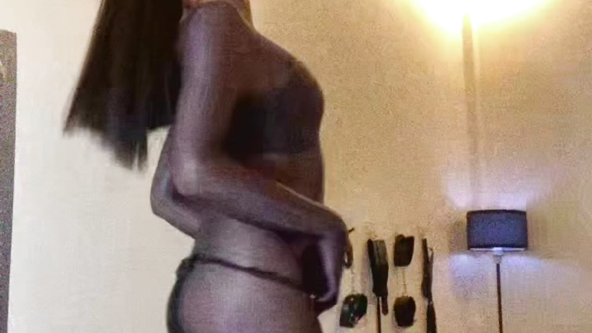 Seductive in nylon suit! - βίντεο μοντέλου AubreySaint