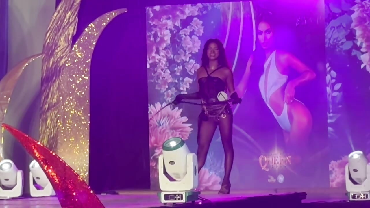 I’ll whip you with pure, untamed sexiness — and you’ll crave every sting of it. - video KathRouge kameramallilta