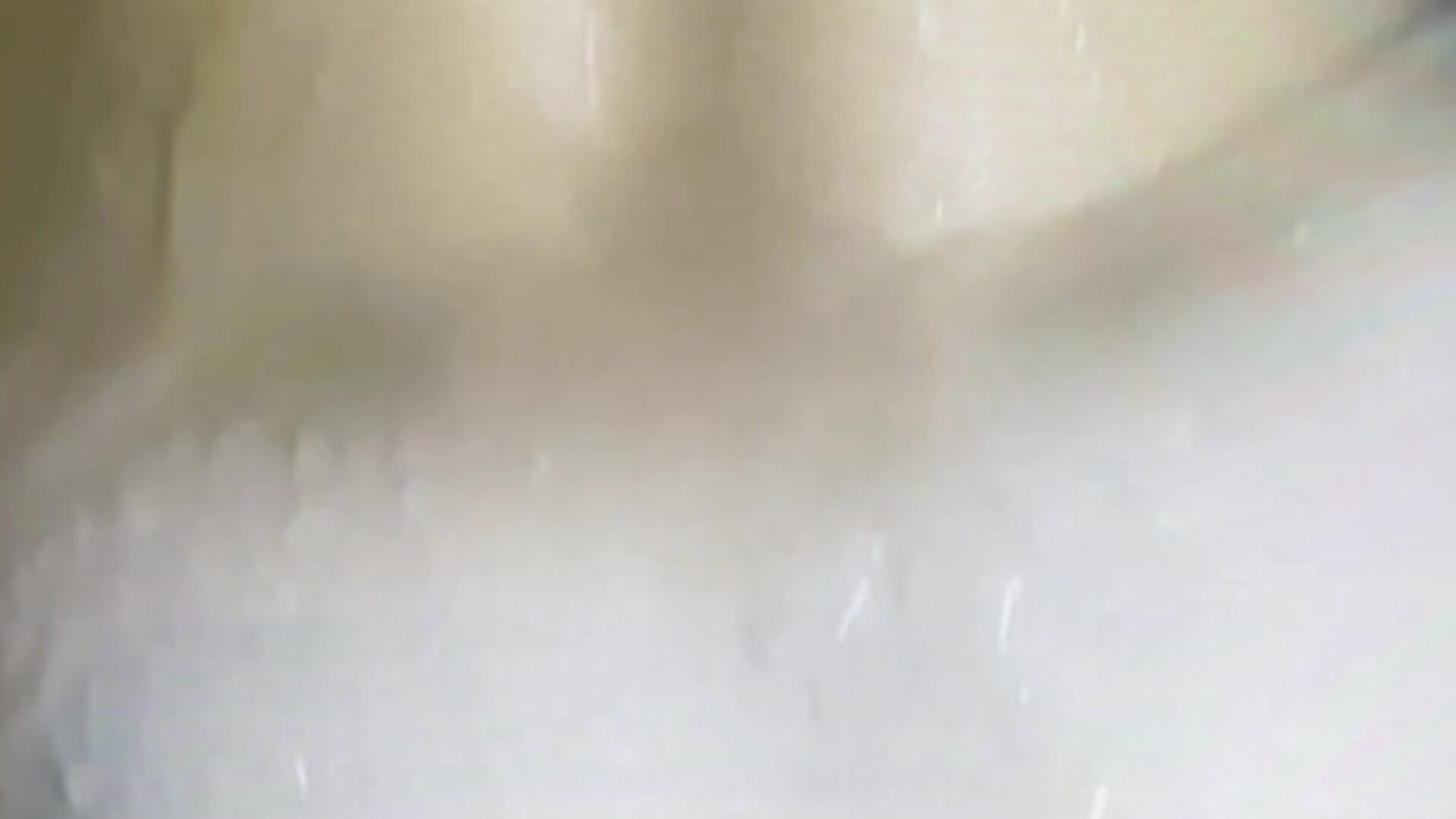 At the bathroom 🥵 - Vídeo de sweetchery999999, modelo de vídeos
