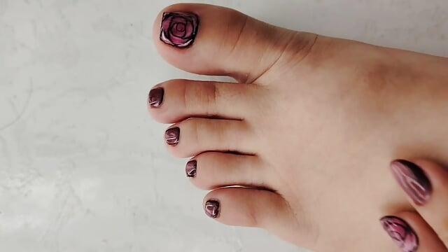 🔥 My fingers got a makeover… dare to feel them? - video by SeleneLuminari8 cam model