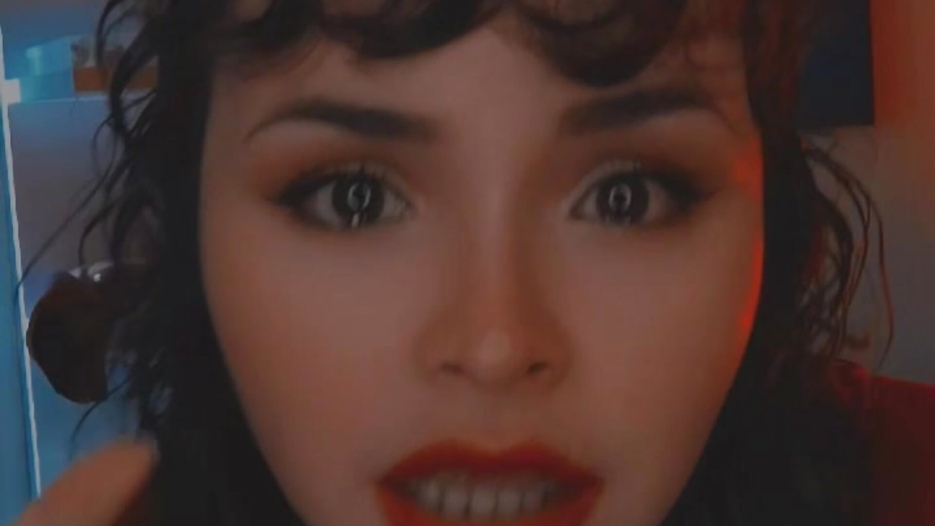 Cry - video by SeleneLuminari8 cam model