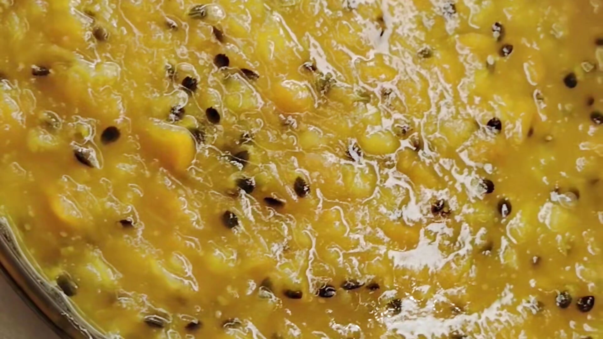 Yellow fruit jam 💛 - video av SeleneLuminari8 cam-modell