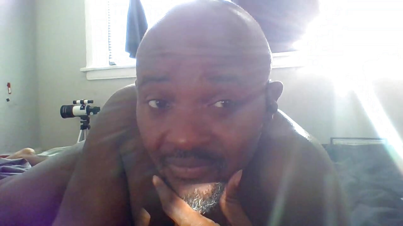 profile-intro-;/ -2 - วิดีโอโดย JezOne555 โมเดลแคม