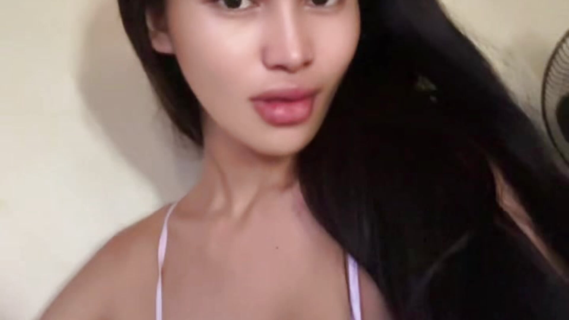 3a932abffe4347e1a6a63686232a755f - video by Ms_Monica cam model