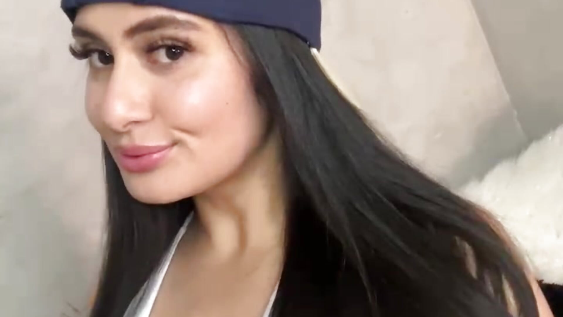 BLANCO – видео вебкам-модели saritass_